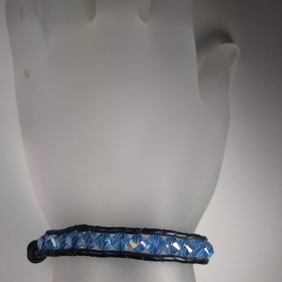 NWOT  SET of 4    WRAP bracelet assortment - Picture 3 of 15